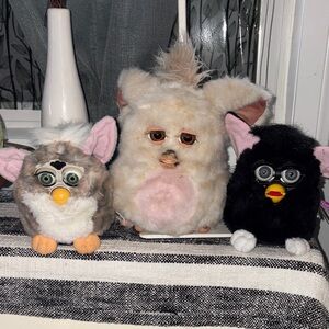 Furby bundle toy